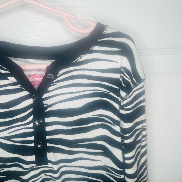 Faded Glory Half Button Ribbed Long SleeveTshirt Black White L 10/12 - Picture 4 of 9